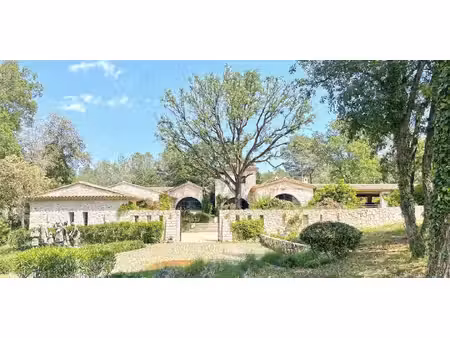 propriété avec piscine et jardin roquefort-les-pins (06)