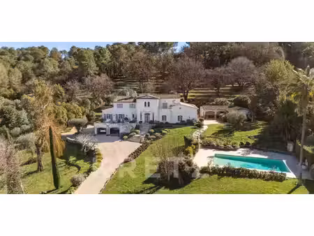 maison avec piscine et terrasse valbonne (06)