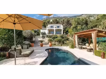 villa avec piscine en bord de mer la turbie (06)