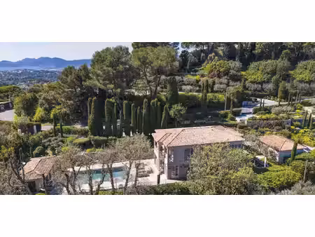villa avec piscine et terrasse mougins (06)