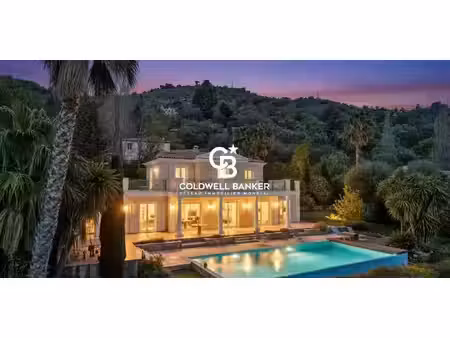 villa avec piscine en bord de mer nice (06)