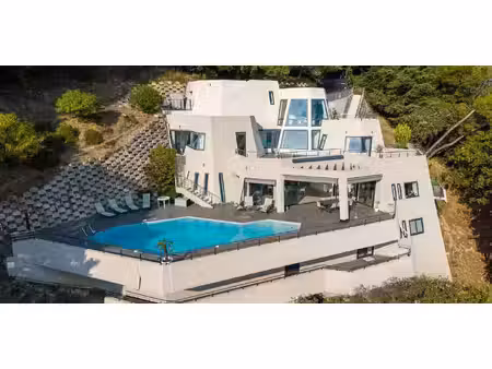 villa avec piscine et jardin roquebrune-cap-martin (06)