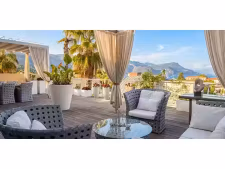villa avec piscine en bord de mer saint-jean-cap-ferrat (06)
