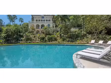 villa avec piscine en bord de mer saint-jean-cap-ferrat (06)