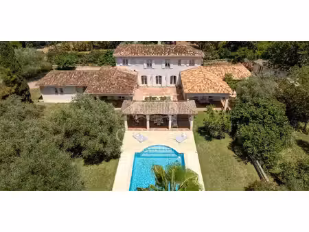 villa avec piscine valbonne (06)
