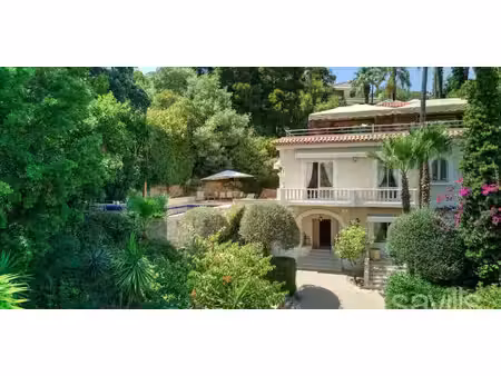 villa en bord de mer avec jardin vallauris (06)