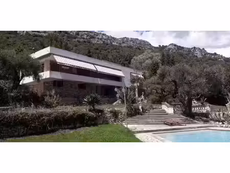 villa avec piscine en bord de mer vence (06)