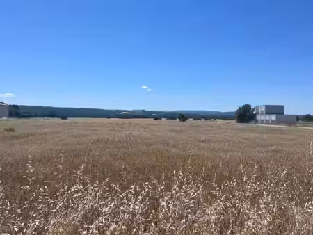 vente terrain 739 m² à vinon-sur-verdon (83560)  135 000 €