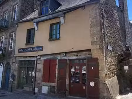 location bureaux et commerces à dinan (22100) : à louer / 60m² dinan