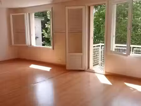 location appartement 3 pièces 69 m² à grenoble (38000)  730 €
