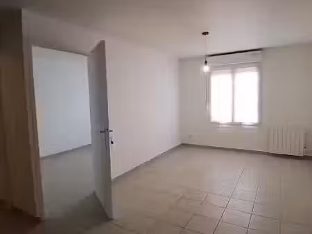 location appartement 2 pièces 32.97 m² à taverny (95150)  735 €