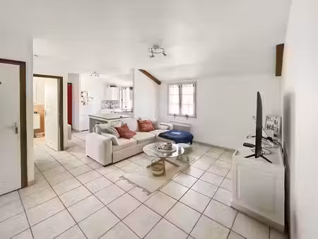 location appartement 2 pièces 42.77 m² à vert-le-grand (91810)  720 €