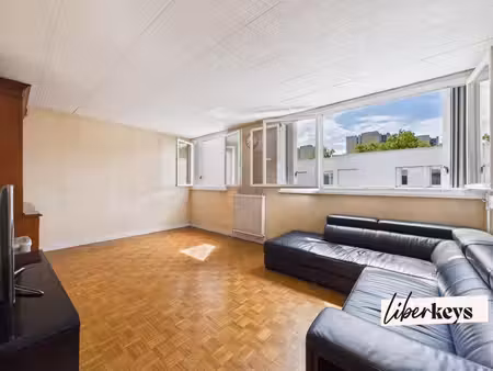 appartement traversant 4 pièces