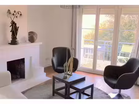 location meublée appartement 4 pièces 96 m² à montmédy (55600)  745 €
