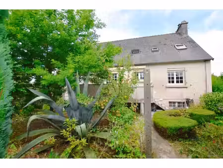 maison  7 pièces  140 m²