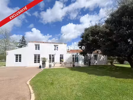 magnifique ensemble immobilier. opportunité unique aux sables d'olonne
