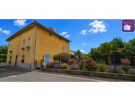 maison de village