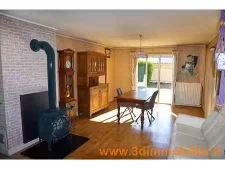 villevieux (39 jura)  à vendre maison évolutive de plain-pied avec 400 m² de terrain