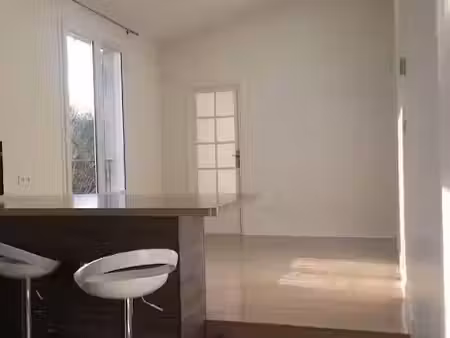 location meublée appartement 2 pièces 33 m² à issy-les-moulineaux (92130)  1 200 €
