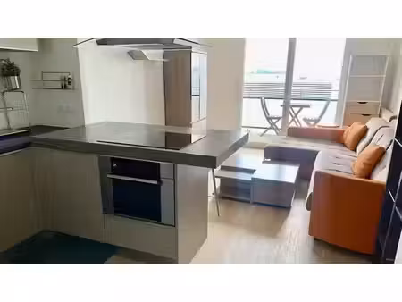 location meublée appartement 2 pièces 37.85 m² à issy-les-moulineaux (92130)  1 350 €