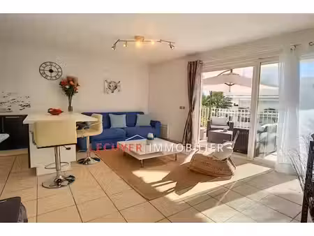 location meublée appartement 2 pièces 42.84 m² à cannes (06400)  1 004 €