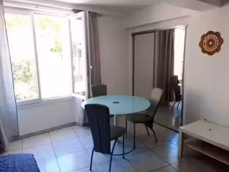 location appartement 1 pièce 31 m² à la farlède (83210)  560 €