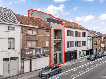 opbrengsteigendom: ruim kantoor + duplexappartement