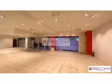 location commerce chartres 28000 158m²