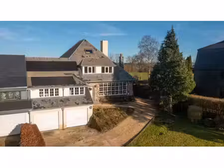 magnifique et spacieuse villa rénovée avec vue splendide