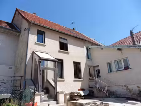 maison de ville à louer