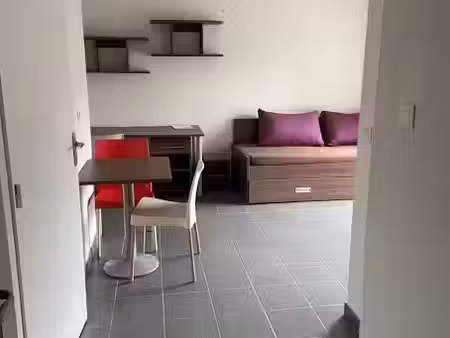 location appartement 1 pièce 22 m² à grenoble (38000)  580 €