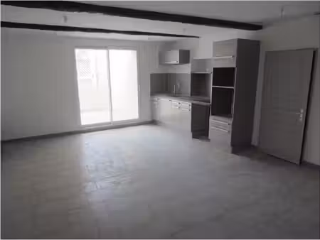 location appartement 3 pièces 67 m² à puisserguier (34620)  575 €