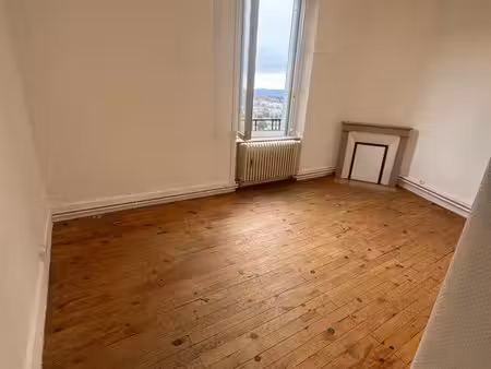 t4 120m2 - 790 chauffage et eau compris
