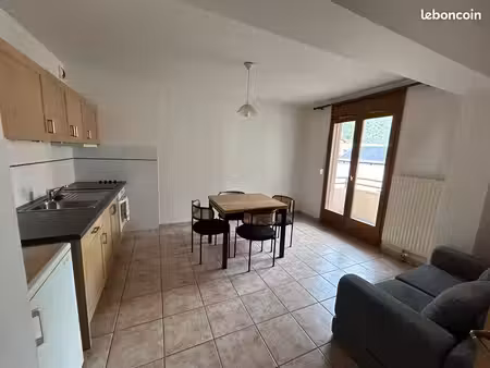 appartement meublé 38 m² avec balcon – moûtiers