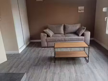 à louer studio 21m2 lumineux centre ville entièrement rénové