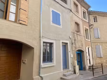 maison de village neuve  une chambre balcon