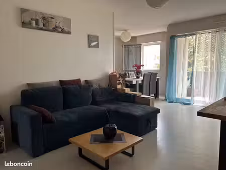 appartement t3 proche gare & bus 64m2