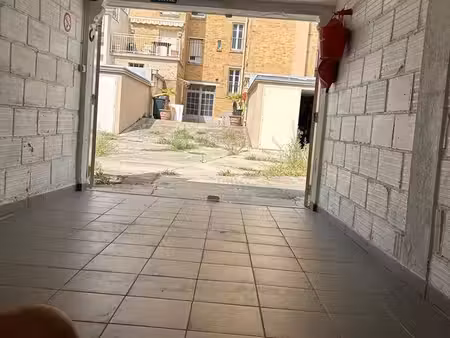 box 15 m² remis à neuf – à 3 minutes de la gare de fontenay-sous-bois – résidence sécurisé