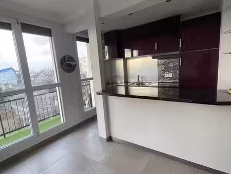 t2 meublé refait à neuf de 35 m² avec balcon – saint-maur-des-fossés