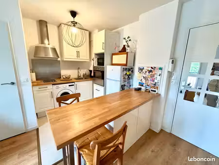 thoiry centre — studio/t1 de 27 m² avec parking  ascenseur — location vide