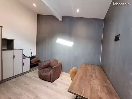 appartement 4 pièces 9 m²