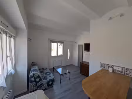 studio meublé en rdc