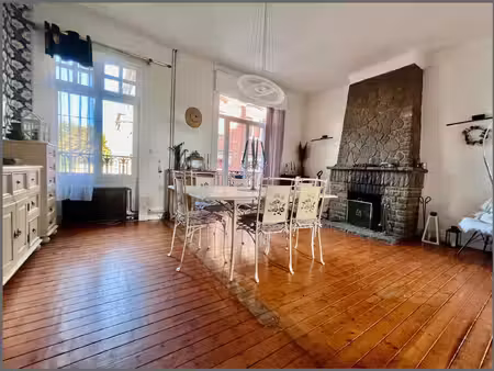 belle demeure de caractère – 4 chambres  jardin et garage