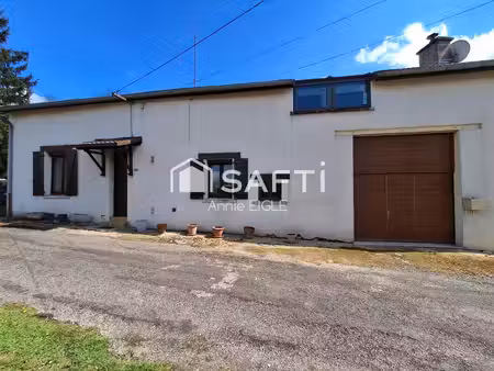 200 m2 habitables  grand garage et grand terrain
