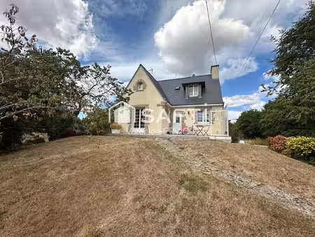maison néo-bretonne avec terrain de 2300 m²