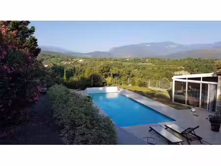 villa vue exceptionnelle - piscine jardin parkings