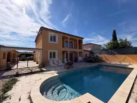 magnifique villa familiale a meyreuil