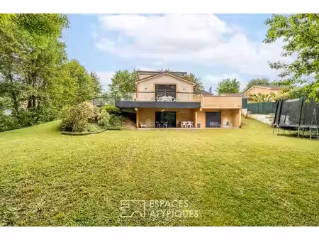 magnifique villa au coeur du beaujolais des pierres dorées