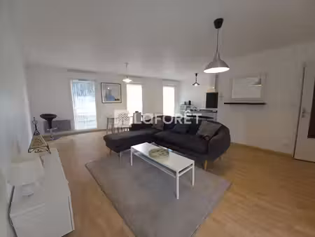 charmant appartement t2 avec terrasse au coeur de guingamp
