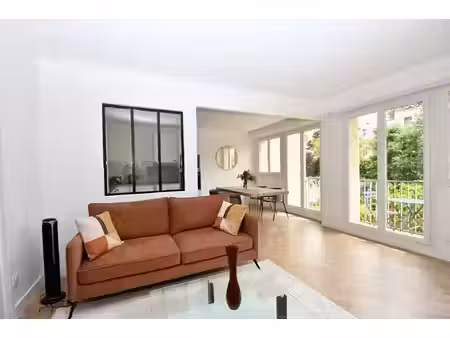 le vésinet - appartement 3 pièces rénové  calme et lumineux  15 minutes à pied du rer